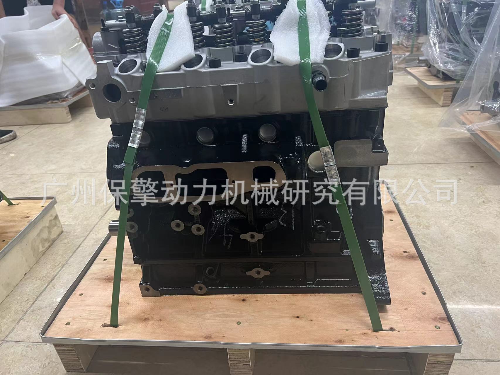 Diesel 4-cylinder 4D56 engine convex 8-valve engine