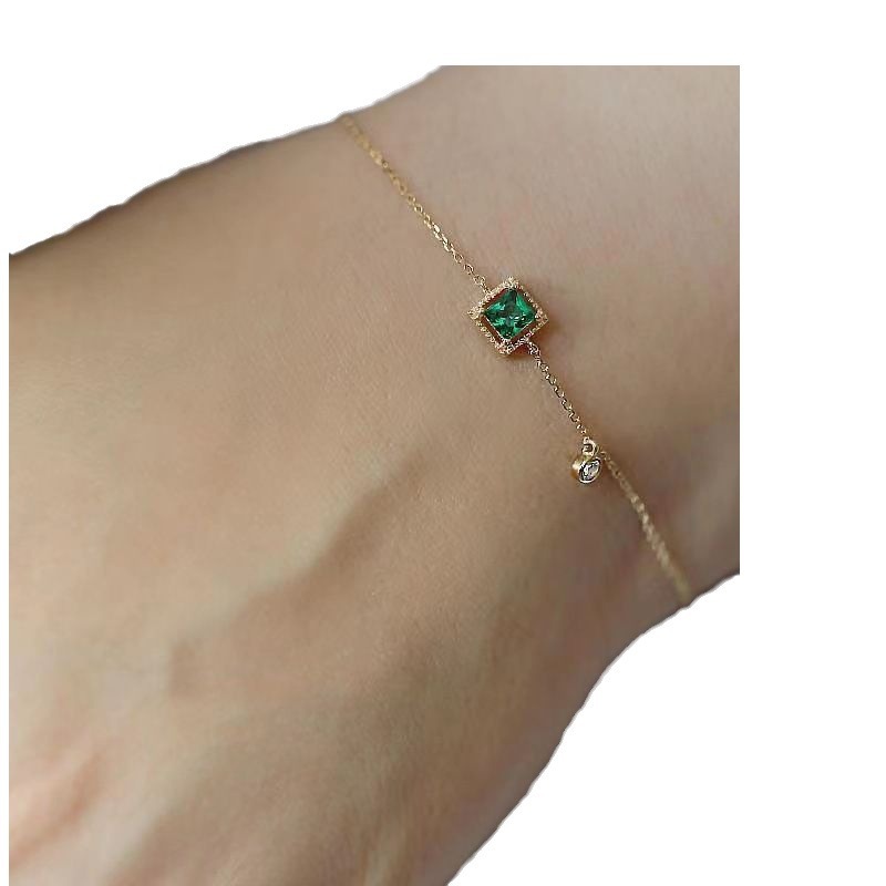 Retro small design demi-season universal bracelet emerald, with gem, light luxury style, simple and elegant design 5