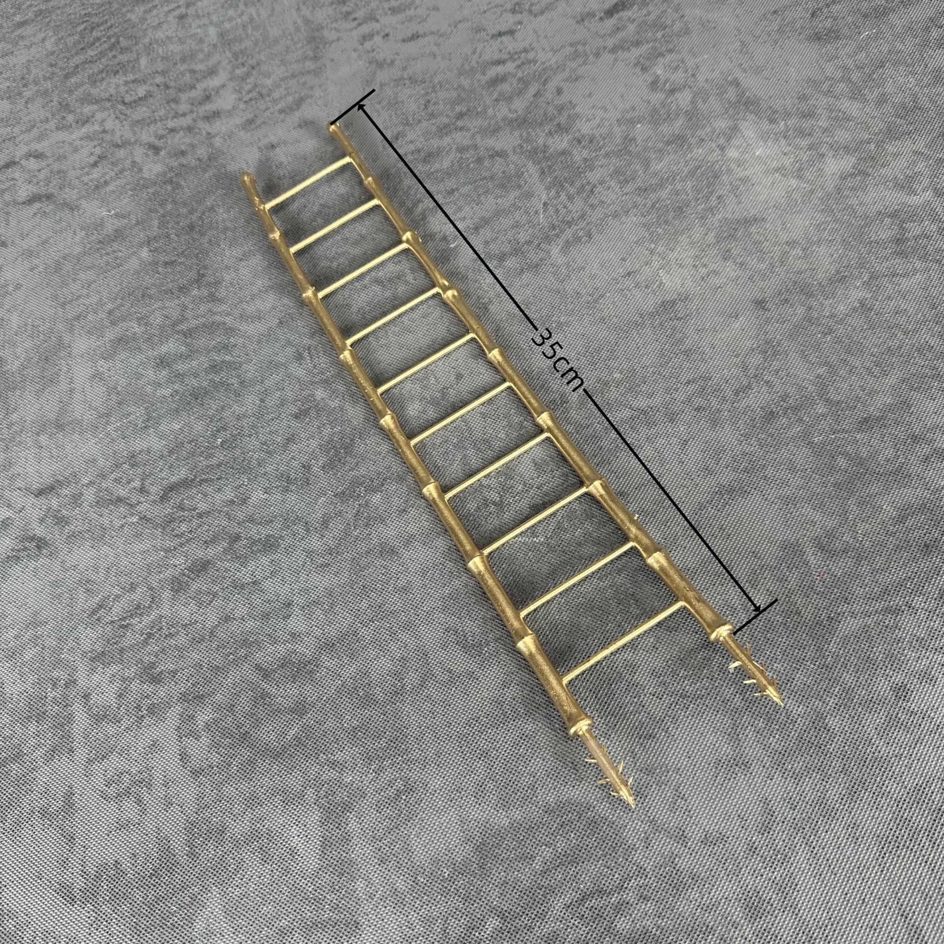 Flor artificial de oro solo tenedor fruta roja eucalipto ginkgo hoja gran amor Hortensia de madera Año Nuevo bendición cubo arreglo floral adornos