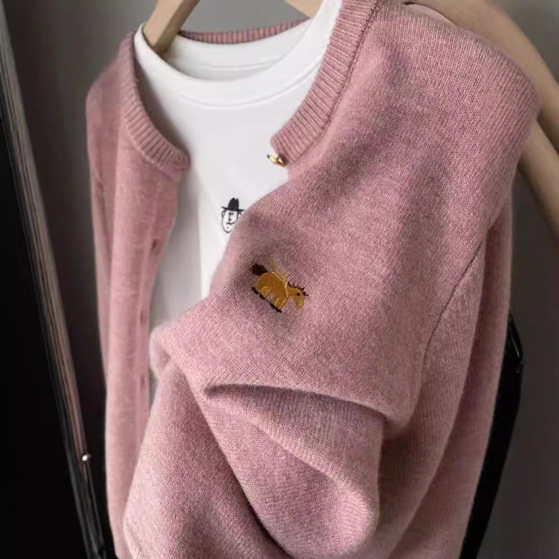 Cartoon Pony Fashion Round Neck 100% Pure Wool Cardigan Women's Knitted Sweater Short Outwear Metal Buckle Wool Top Cartoon Pony Fashion Round Neck 100% Pure Wool Cardigan Women's Knitted Sweater Short Outwear Metal Buckle Wool Top