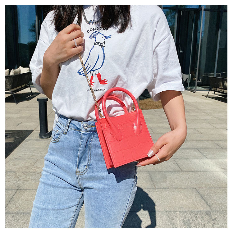 2025 Cross-border new popular smiling face bag, small square bag, fashionable and versatile chain hand bag, shoulder and crossbody jelly women's bag undefined