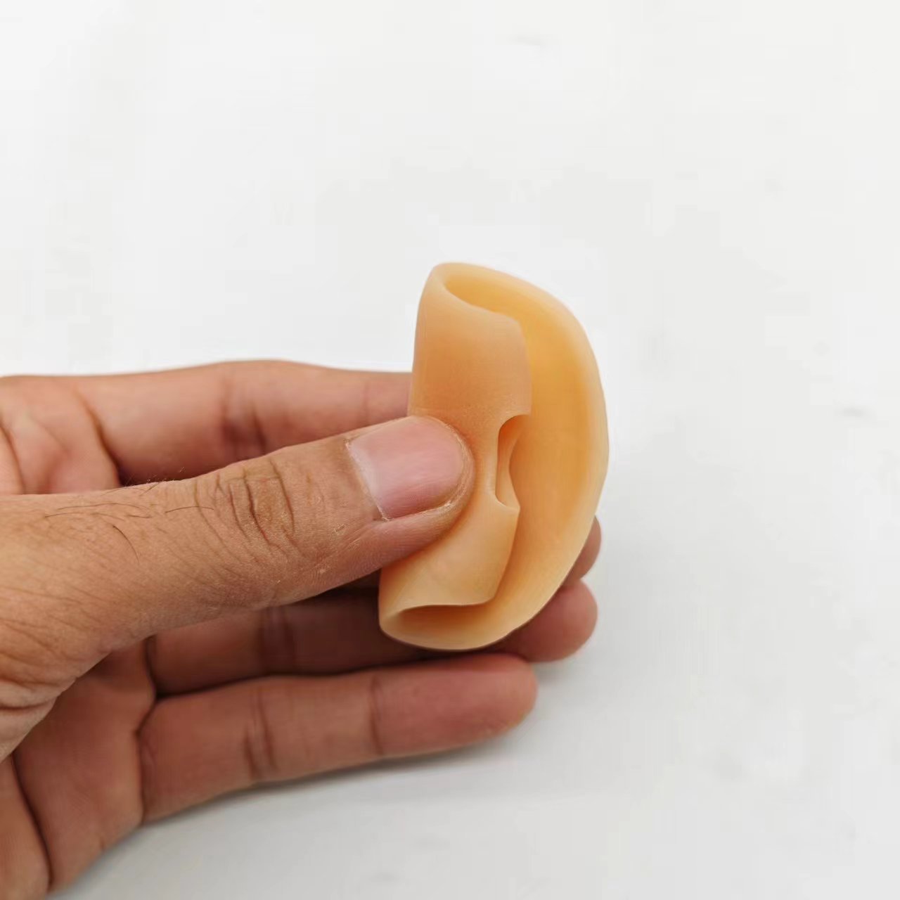 叶子拇外翻分趾器