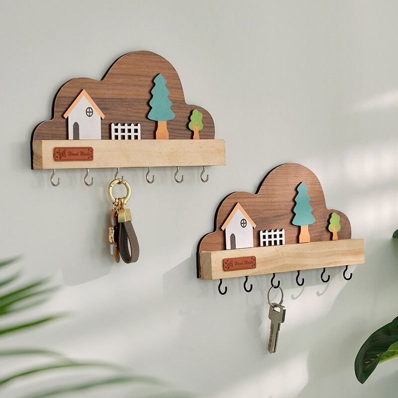 Entrance wall-mounted key storage hook, solid wood, creative and cute wall-mounted decoration for the doorway Entrance wall-mounted key storage hook, solid wood, creative and cute wall-mounted decoration for the doorway