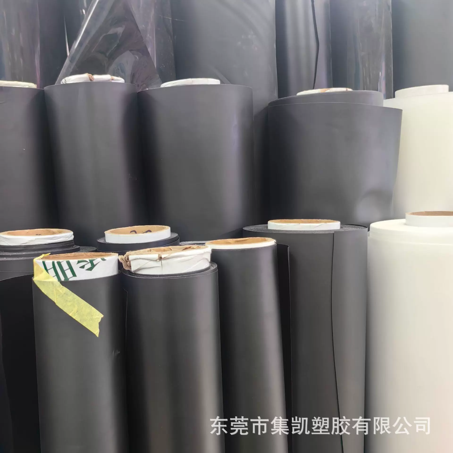 TPU黑色白色实色雾面光面肤感 TPU充气薄膜密封面料 环保防水薄膜