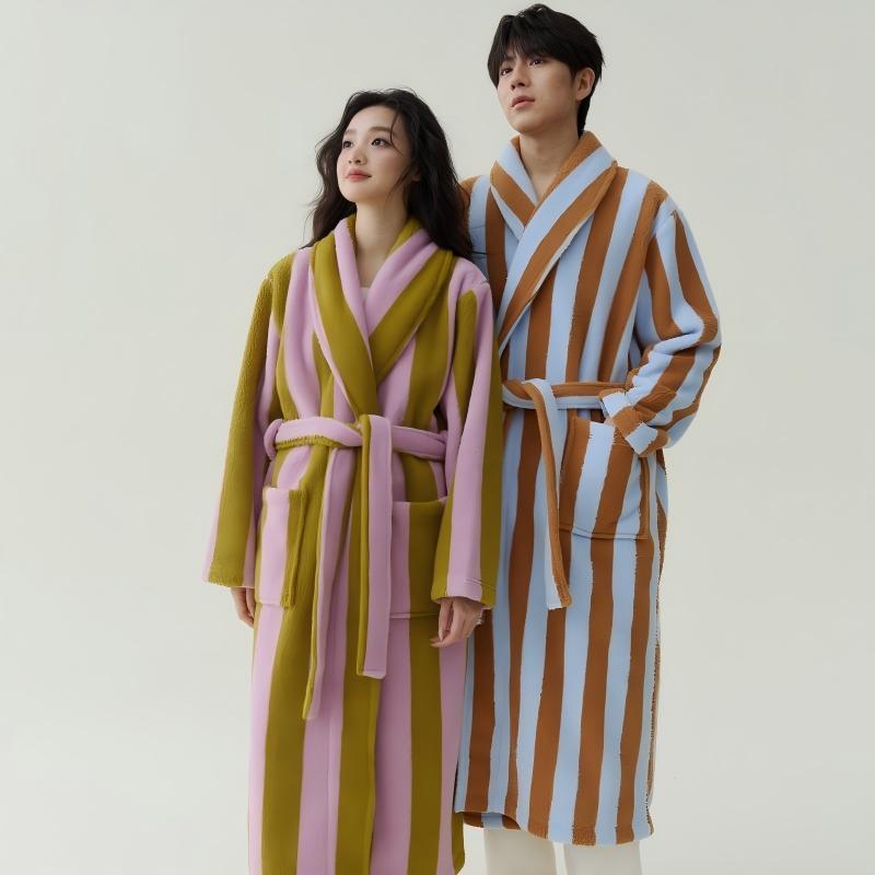 In-Stock Autumn and Winter New Coral Fleece Thickened Beautiful Fleece Unisex Bathrobe Long Bathrobe Couple Pajamas Anti-Static