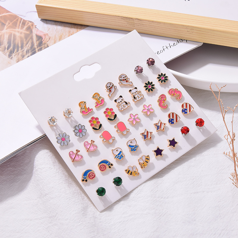 20 Pairs Of Small Daisy Love Earrings Set Fashion Popular Flower Bee Earrings Wholesale display picture 3