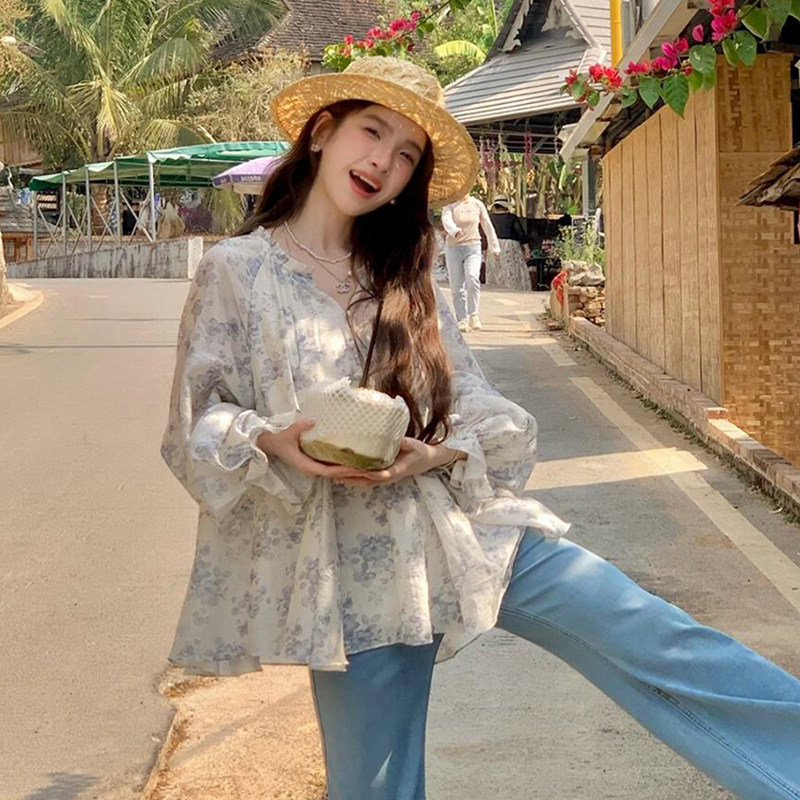 French-Style Puff Sleeve Casual Floral Shirt for Women, Summer 2025 New Long-Sleeve Petite Doll Shirt Top