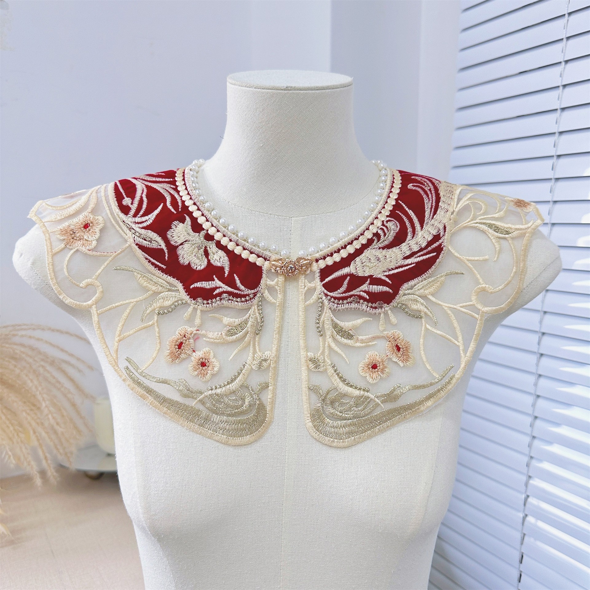 Adultos bordados negros Han vestido collar mujeres otoño y invierno Año Nuevo de la marea nacional Xiuhe chaqueta chaleón bordado accesorios image 5