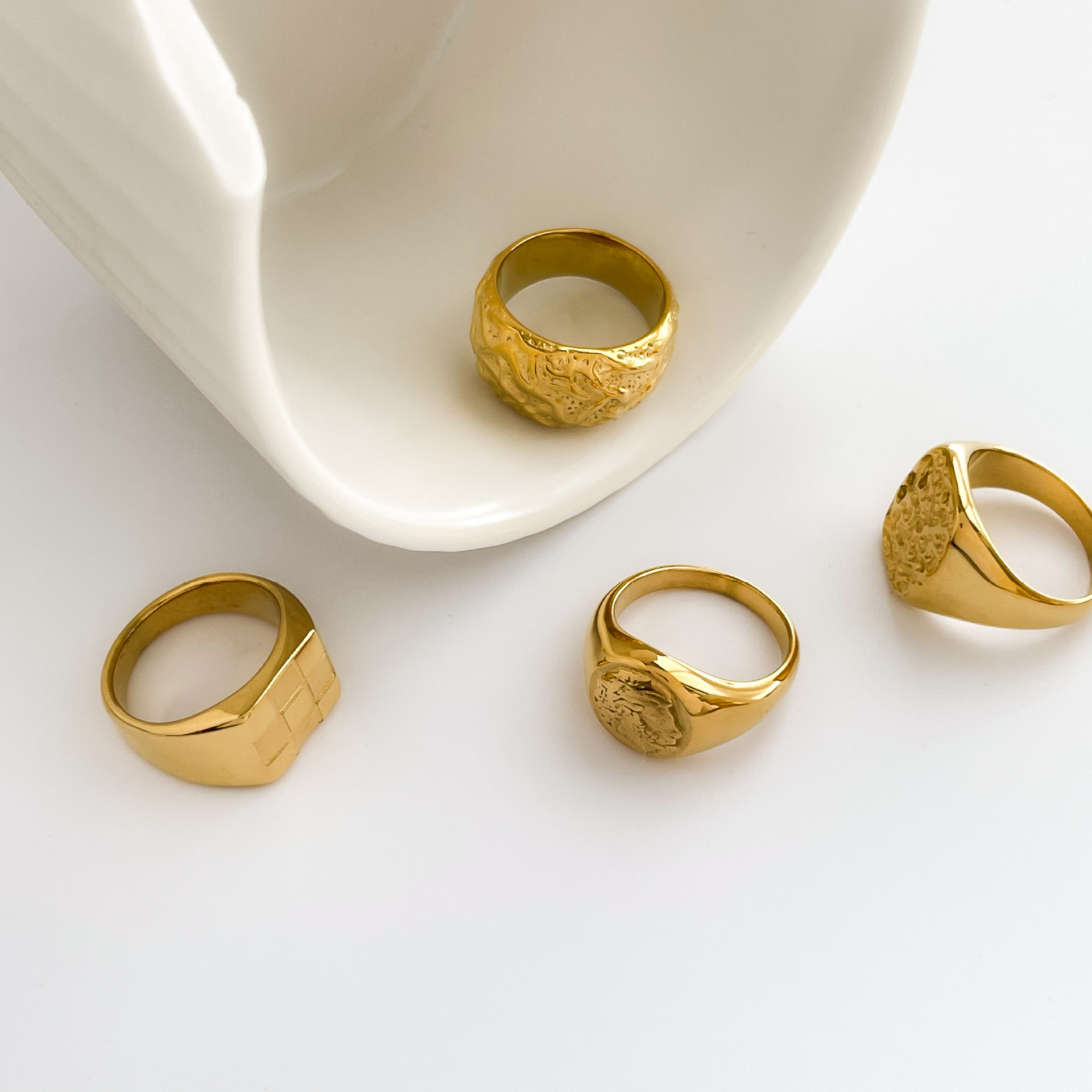 Women'S Gender Vintage Style Geometric Titanium Steel Plating Rings