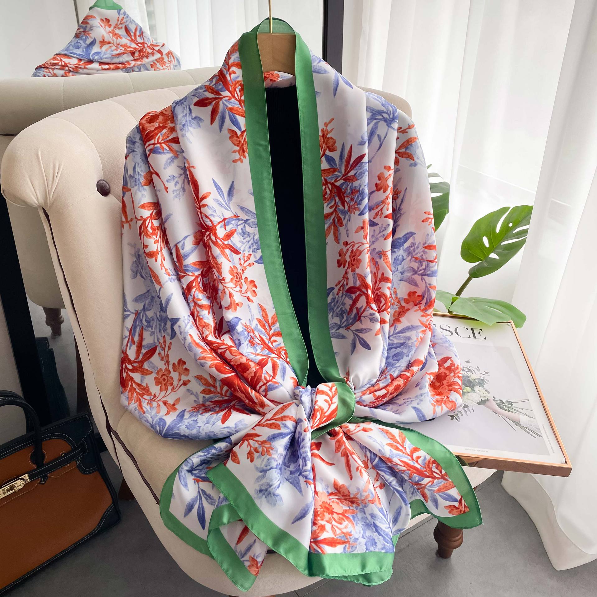 Vår och sommar Korean Edition Simulated Silk Satin Face Tunn Luftkonditionerad sjal, Beach Seaside Sunscreen Scarf,_voghion.com