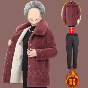 ������Ů�b�ӽq���������b���bˮ���q�����·�Ů�ӽq�Ӻ�ë������