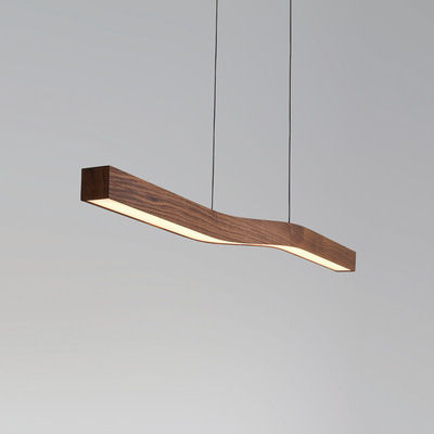 Diseño de modelo de sala de estar lámpara de tira larga un diseñador de sala de comedor modelo de sala de tablero creativa LED madera lámpara de luz