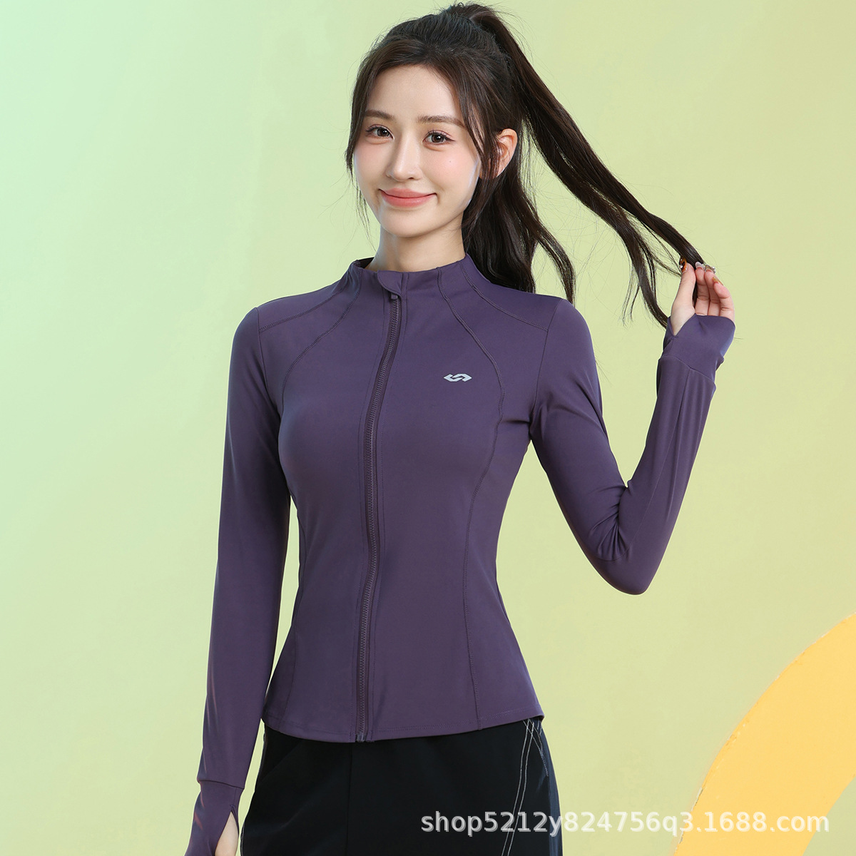 보라색 코트