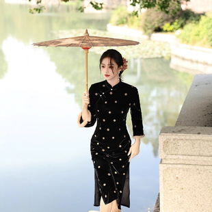 ��ɫ�z�q���۶����ӽq�Ӻ��b2025�¿�͹��ճ�Ů����ʽ���L����