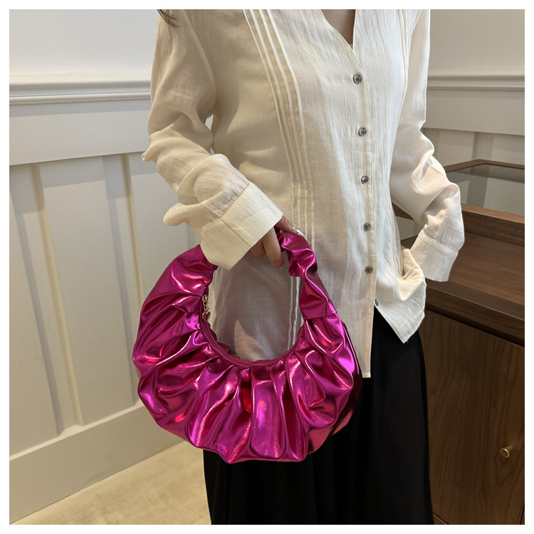 2024 neue plissierte runde Handtasche, vielseitige, modische Unterarm-Nischen-Design-High-End-Damentasche_voghion.com