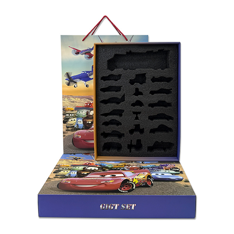 20개의 작은 자동차 빈 포장 상자