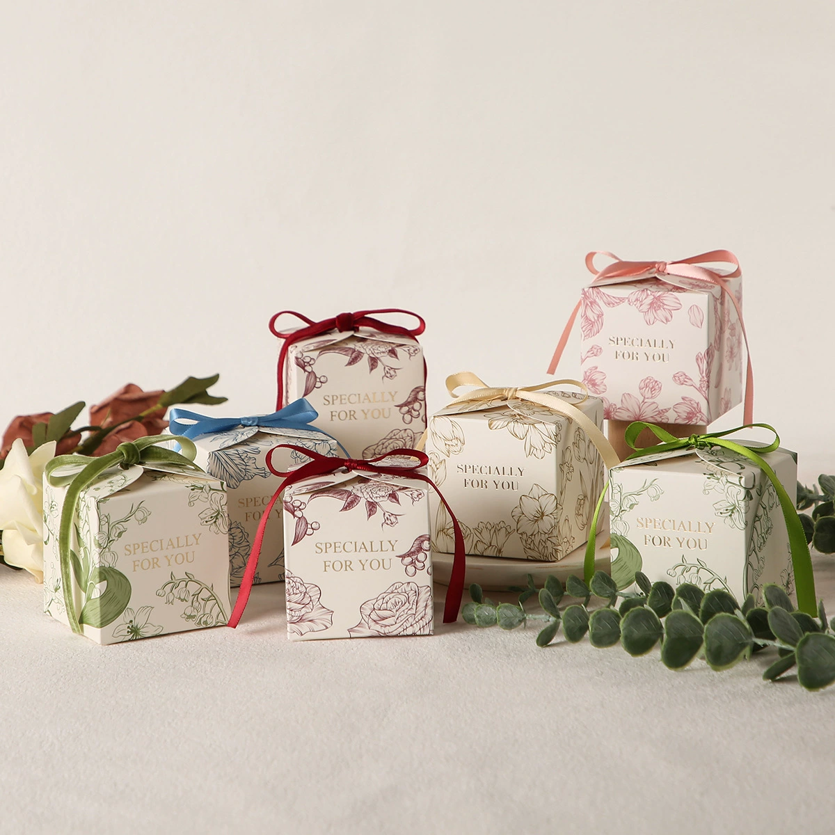 Новая коробка сахара Creative Simple Western Sugar Box свадьба, красная маленькая книга счастья похожий подарочная коробка