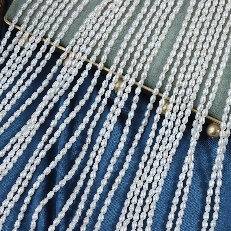 2.5-3mm小米珠無核天然淡水珍珠散珠一串長約36-37cm80顆左右