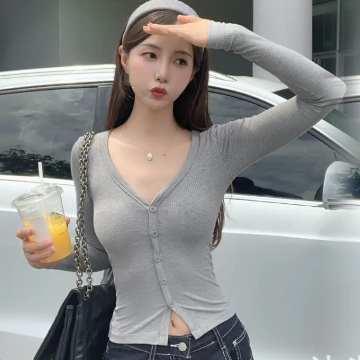 纯欲收腰显瘦纽扣固定杯V领长袖简约打底衫外穿T恤女修身内搭上衣