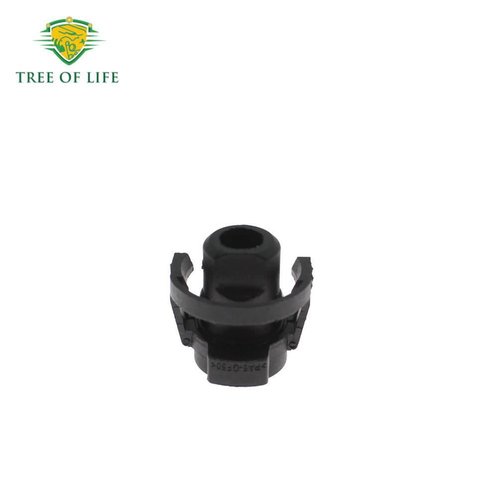 Conector de Manguera de Refrigerante LR011038