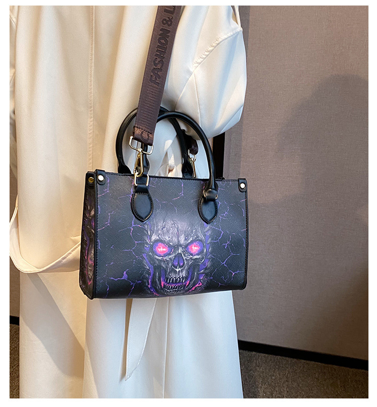817g Weight Polyester Lining Material Halloween Women's Large Pu Leather Skull Streetwear Square Zipper Tote Bag