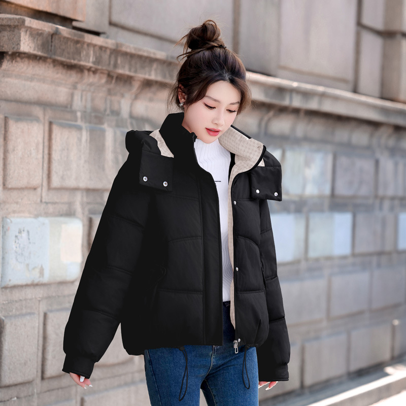 Sombrero desmontable ropa de algodón corta de invierno de mujeres 2025 nuevo algodón ropa de algodón gruesa calentamiento chaqueta de algodón de moda coreana de mujer