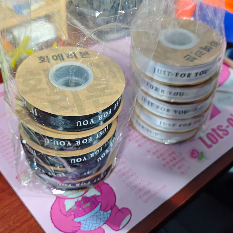 Yoyo Tiger Twist Stick Material de accesorios hechos a mano Daquan Flower Cara Cinta adhesiva con alcohol Estambres de flores Varilla de pegamento para ojos móviles