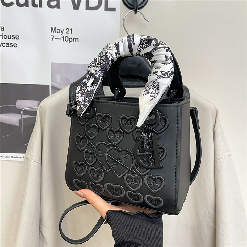 Cross-Border Handbag with a High-End Feel, 2026 New Model, Heavily Embroidered Silk Scarf, Single Shoulder Crossbody Women's Bag, Foreign Trade