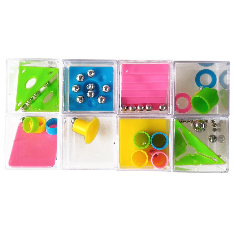 益智玩具,减压玩具,益智平衡游戏盒,迷宫,滚珠迷宫,迷你迷宫,迷宫魔方,走珠迷宫,减压盒子,重力平衡珠，迷宫,滚珠迷宫,迷你迷宫,掌上迷宫 .jpg