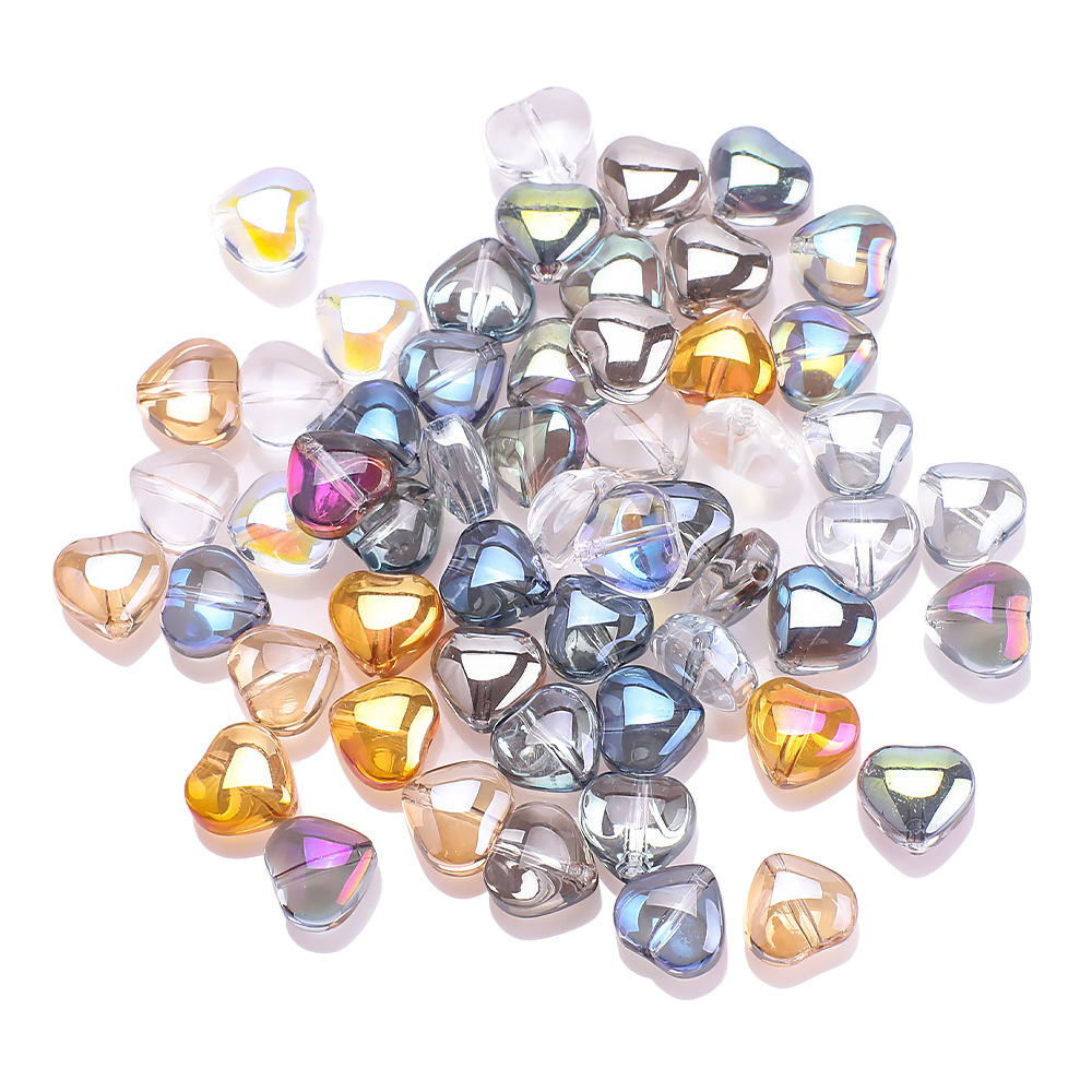 Glossy glass beads heart-shaped