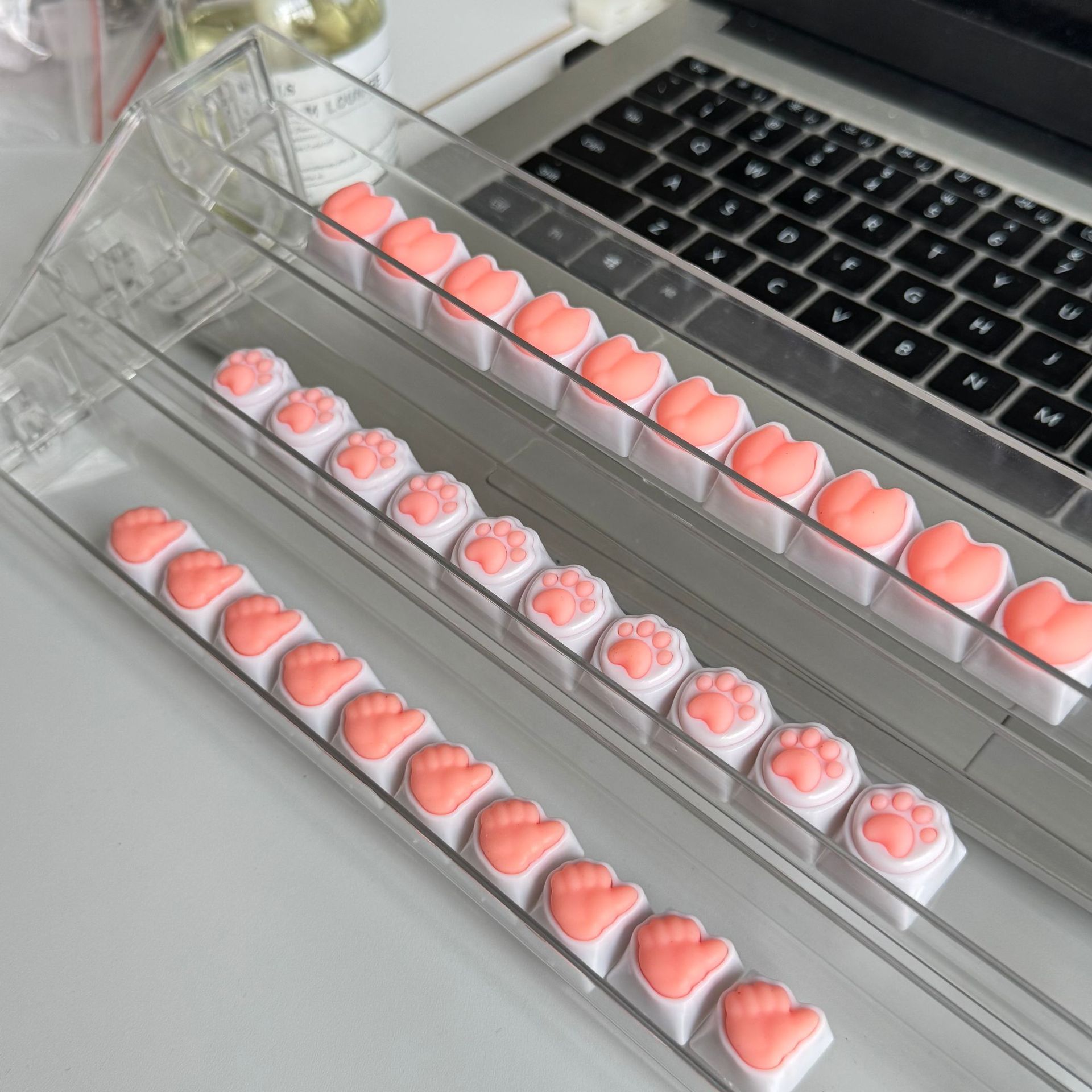 High-Appearance Value, Super Cute Cat Paw Corgi Butt Soft Silicone Keyboard Key Stress-Relief Tester Keychain Accessory Keycap