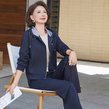 2025新款中老年女装运动套装妈妈秋装连帽外套秋季休闲上衣两件套