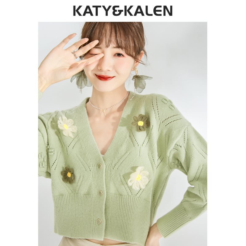 2023年新款女 设计感小众V领针织开衫短款绿色花朵毛衣女长袖外套