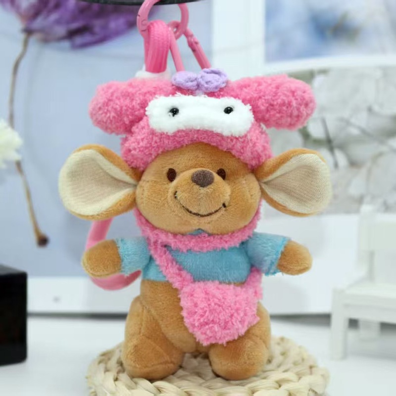 超萌えパジャマカンガルーのぬいぐるみのカバンにストラップをつけて、彼女の親友の誕生日プレゼントをプレゼントします。|undefined
