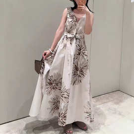 2026夏款度假风V领花卉印花气质穿搭无袖连衣裙腰带收腰显瘦长裙