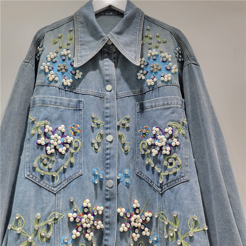 Estilo europeo y americano 2026 primavera nueva industria pesada bordado con cuentas de clavos y diseño de diamantes vaqueros chaqueta de manga larga moda femenina