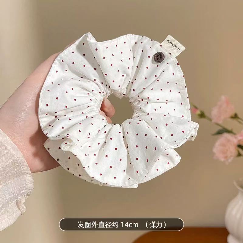 5831 흰색배경에 빨간색 도트무늬 - 작은 허리 (17cm)