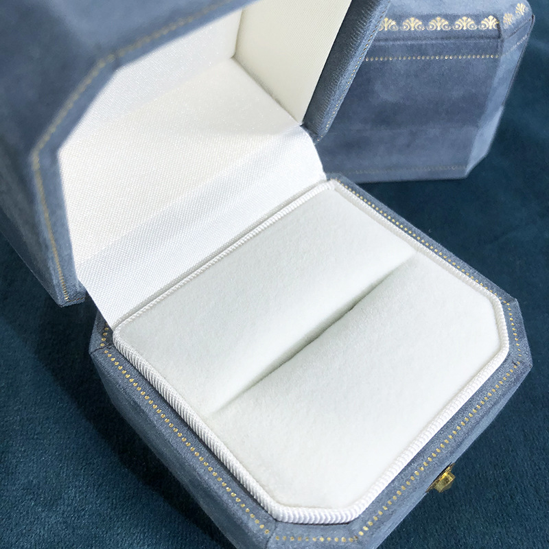 240g Weight Jewelry Boxes Classification 1 Piece Quantity Casual, Daily Occasion Flannel Material Solid Color Pattern Elegant Style Elegant Solid Color Flannel Jewelry Boxes 2