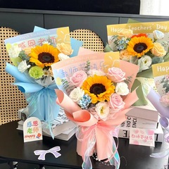 教師の日のヒマワリの花束の花の紙は恩師に簡単なネットの赤い紙の花の芸の贈り物の紙の生花の包装の紙を送ります。
