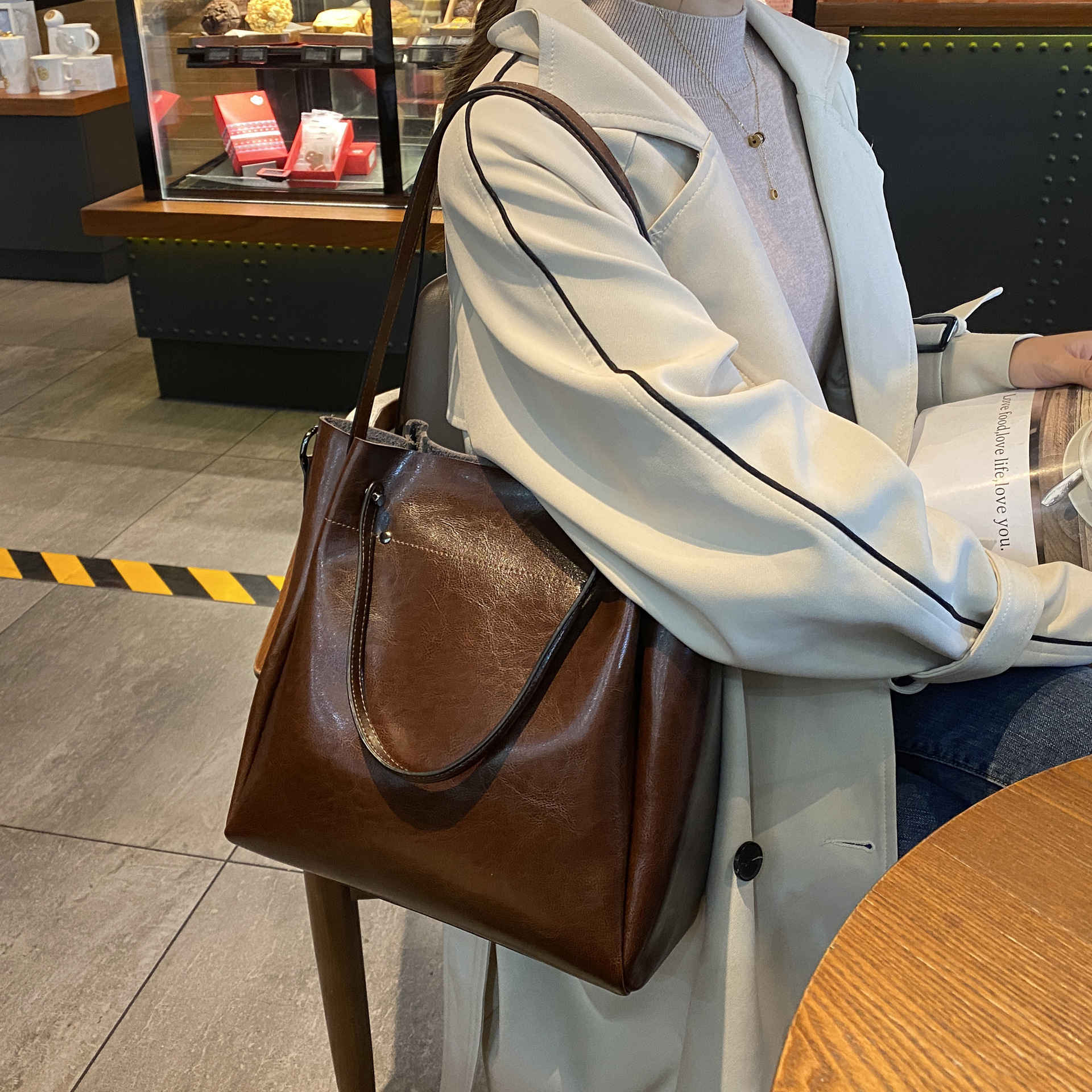 Borsa a secchiello donna in vera pelle, elegante borsa a spalla_voghion.com