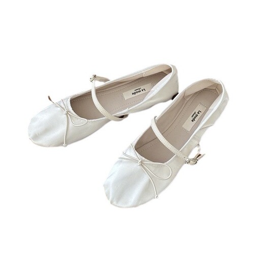 Cic Gentle and Cute Grandma Shoes 2024 Spring French Elegant and Refined Round Head Low Mouth Insoles Heeled Ballet Shoes