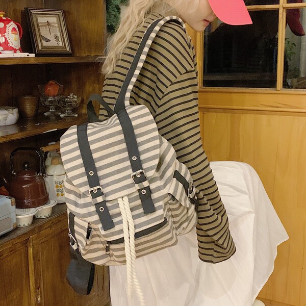 Retro capacious backpack