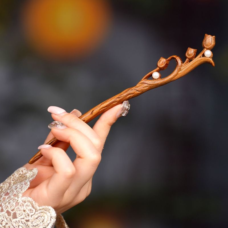 オリジナルの新しい中国風の花のヘアピン、古代スタイルの立体的なマグノリアの花と白檀のヘアピン、絶妙な日常のヘアアクセサリー卸売|undefined