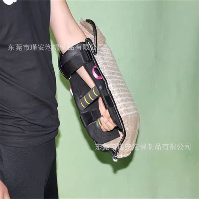 供应训犬扑咬袖护具上用的把套双色橡塑把套 NBR光面耐用黑色管套