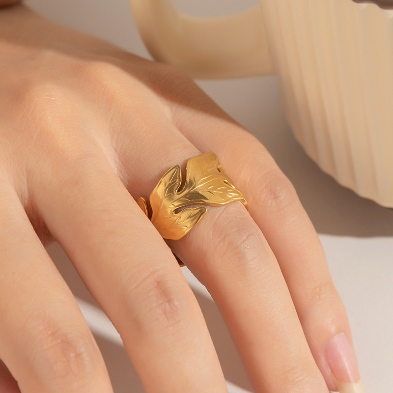 8g Weight 0.03µm Gold Plating Thickness Electroplated Gold Plating Process Golden Plated Plating Material Stone-Free Inlay Material Rings Classification 1 Piece Quantity Daily Occasion 201 Stainless Steel Material Leaf, Heart Shape Pattern Women's Gender Elegant Style Plating Craft Wholesale Jewelry Elegant Leaf Heart Shape Titanium Steel Open Rings 2