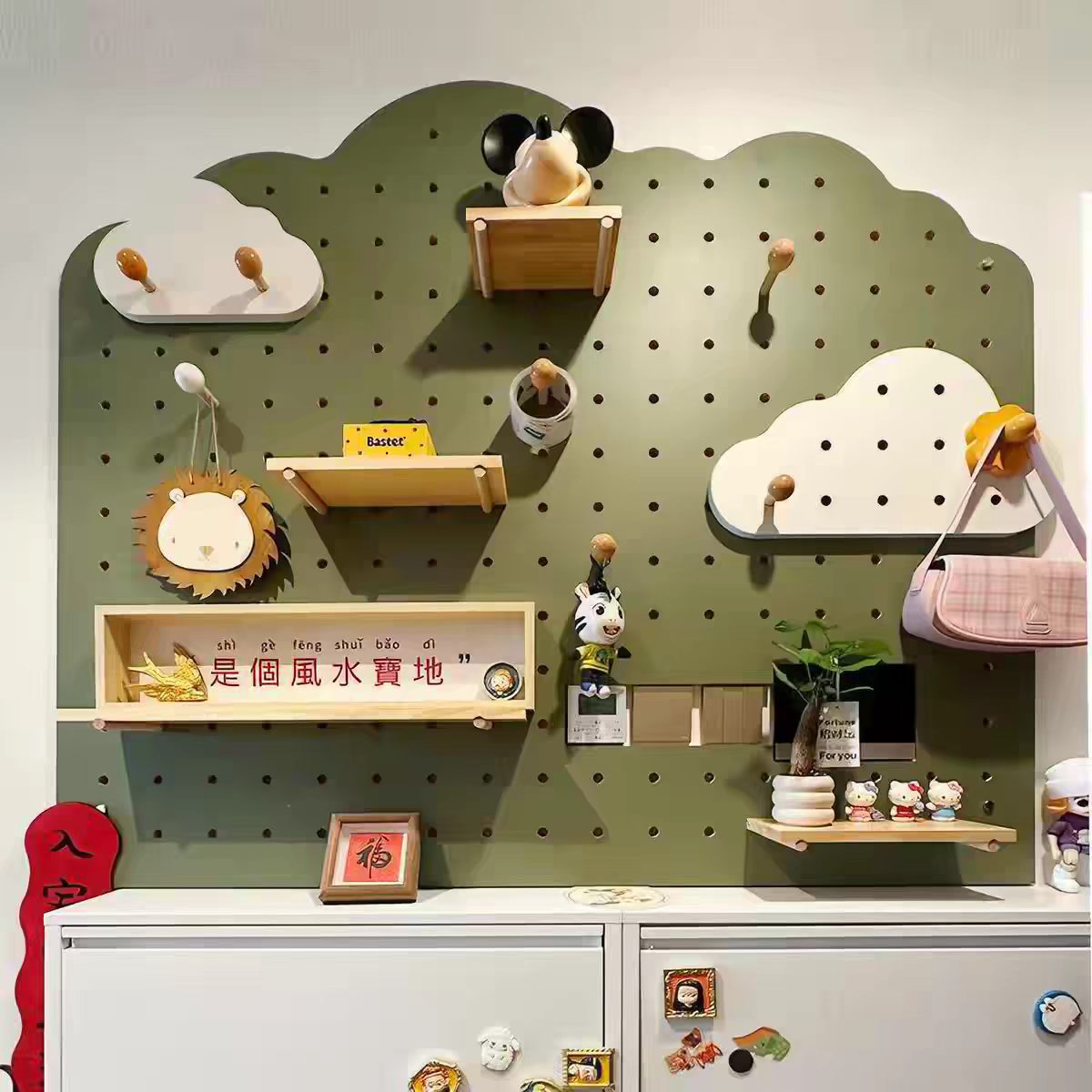 Entrance hole board storage rack, wooden display storage wall, cloud-shaped storage rack, wall-mounted clothes rack
