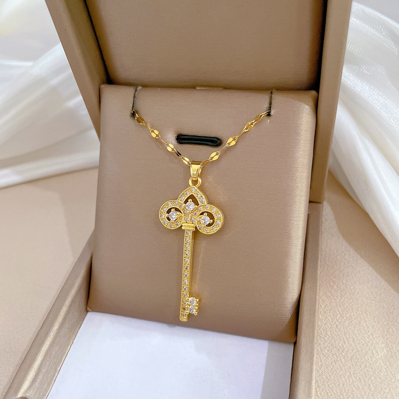 Crown Key Necklace With Full Diamonds Luxury Temperament Chain_voghion.com