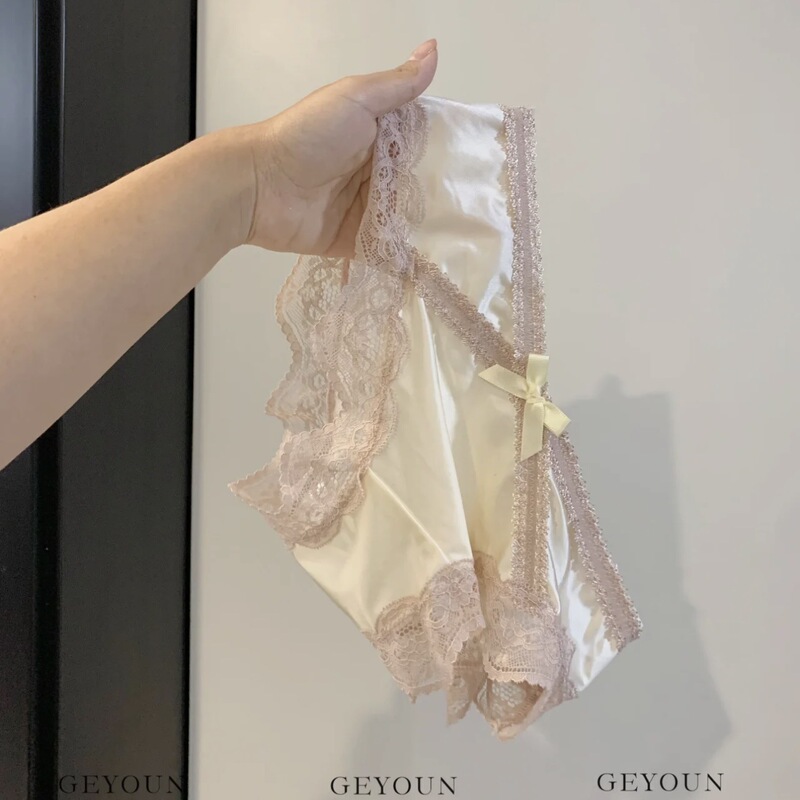 High-End Contrasting Color Pure Lust Lace Low-Waist Underwear for Women 2025 New French Satin Hip-Lifting Briefs for Women