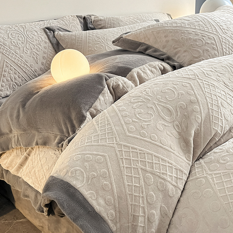 生放送で起爆した秋の冬には、彫刻ミルクのベルベットを厚くしてベッド用品のシーツをカバーしてベッドカバーをカバーしている