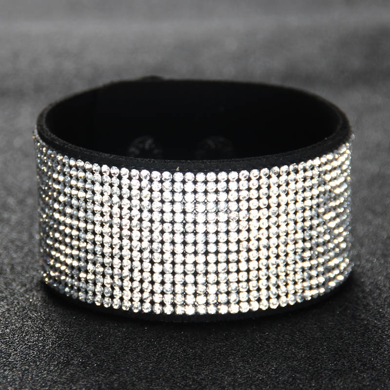 Wholesale Jewelry Retro Full Of Diamond Wide Bracelet Nihaojewelry display picture 2